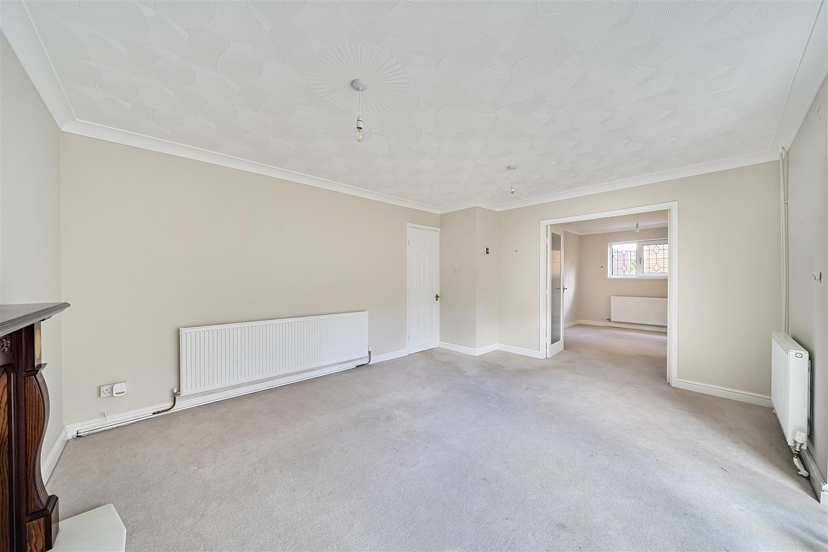 Clare Court, Loughor, Swansea, SA4 6UH